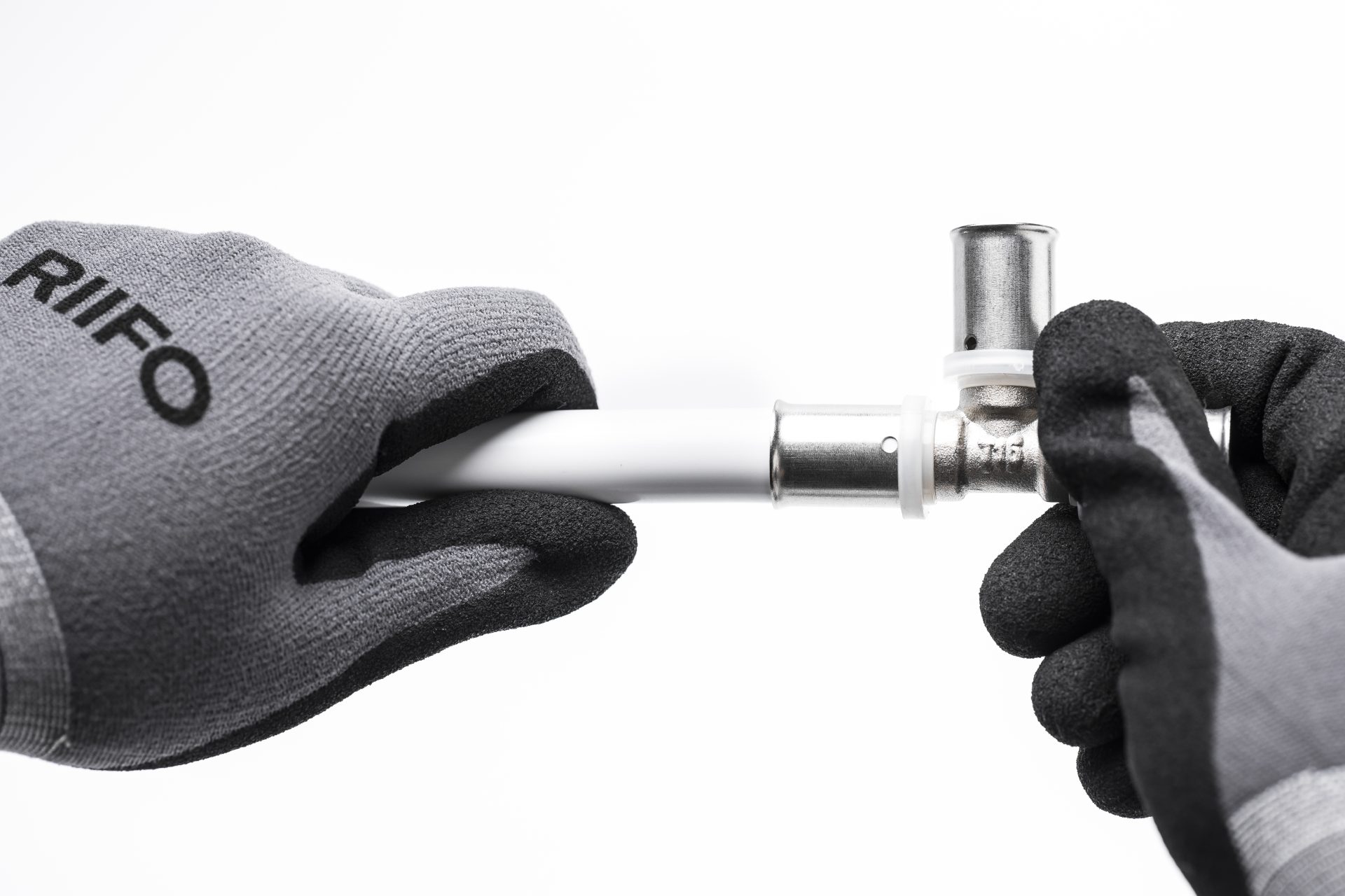 What Should Be Considered When Installing a Multilayer Plumbing System?