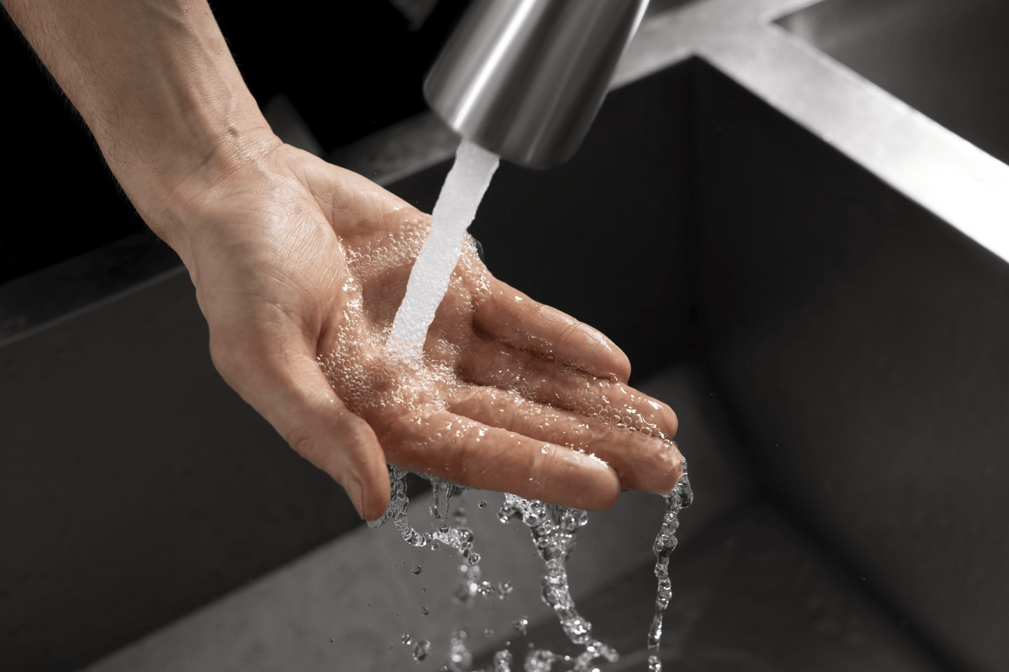 Apa Itu Active Water Solution? Simak Prinsip Kerja dan Manfaatnya!
