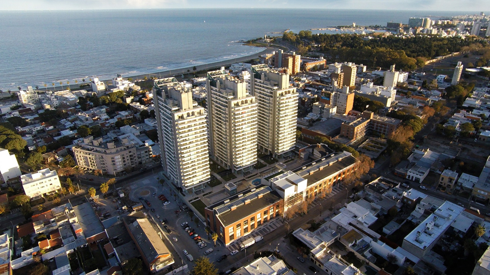Diamantis Plaza